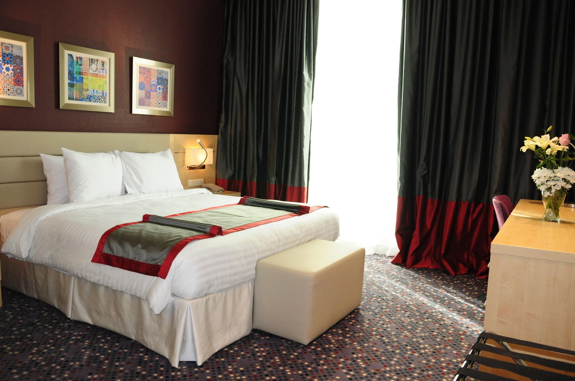 Sas Residence & Hotel, Dhahran - Formerly Radisson Blu Al Khobar Esterno foto